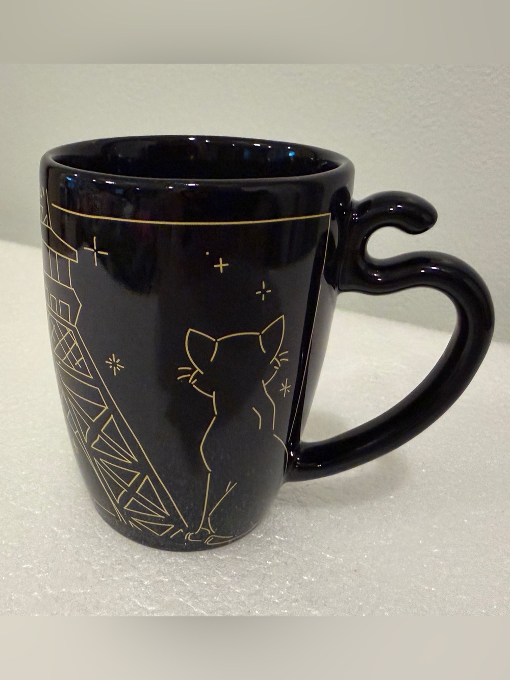 Disneyland Paris Eiffel Tower Aristocats Marie Black & Gold Mug NEW